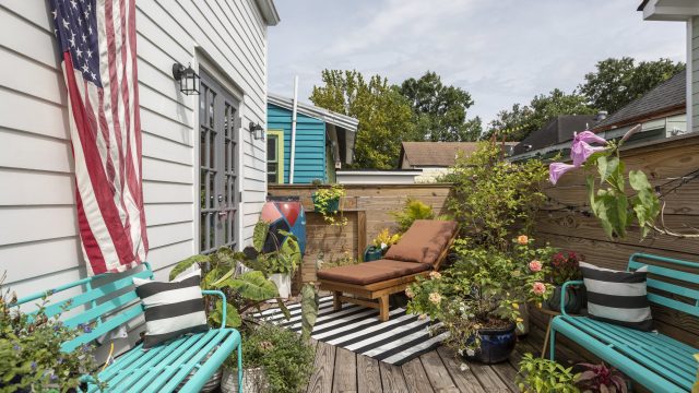 Transform Your Outdoor Space with Affordable Chic Pillows