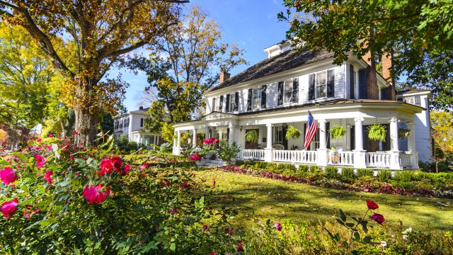 Transform Your Space: Trendy Paint Colors to Avoid in 2026