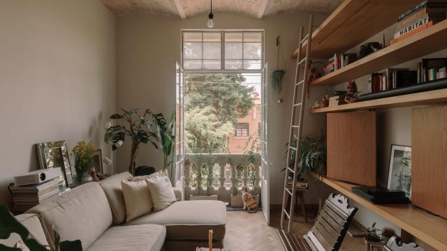 Maximizing Space: Innovative Design Tips for Small Apartments