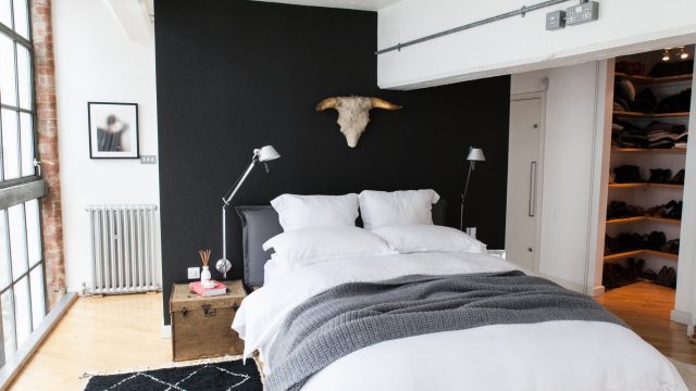 Revitalize Your White Sheets with These Natural Whitening Techniques