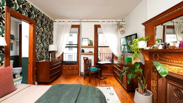 Revitalizing History: A 1910 Brooklyn Apartment Transformed