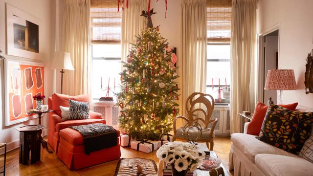 Discover the Latest Trend in Holiday Decor: Cracker Barrel's New Gem
