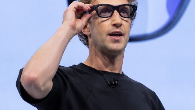 Meta Unveils Affordable Smart Glasses Marking a Shift in Wearable Tech | streaming jin ping mei, dom