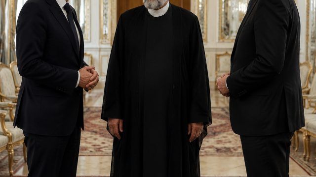 Conflicting Narratives: Iran's Stance Amidst U.S. Negotiations | dewaselot99, mega casino slot, judi