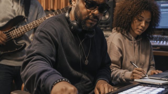 DJ Doobie Kutz Collaborates with Local Artists for New Anthem